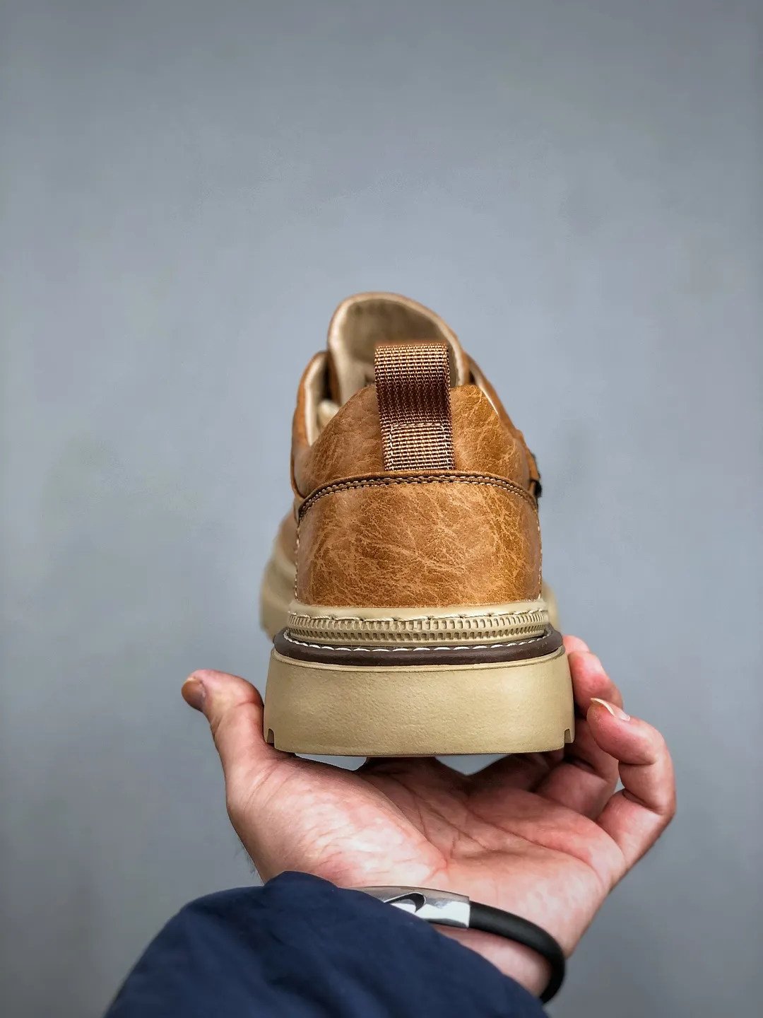 Local pickup 💰 520 supports store Timberland/Timberland classic 25ss new low-top (plus velvet) classic re-creation, brand new upgrade, Guangdong factory quality, original box and original packaging. The fabric is made of Italian 🇮🇹 top frosted mesh. It is paired with anti-odor and anti-corrosion genuine leather latex insoles to give you a perfect wearing experience. High-quality and durable, a must-have for sportsmen. Specially designed to handle handsomeness. High-quality and first-class foot feel. Exclusive supply Official item number: TB23066 Size: 39 40 41 42 43 44
